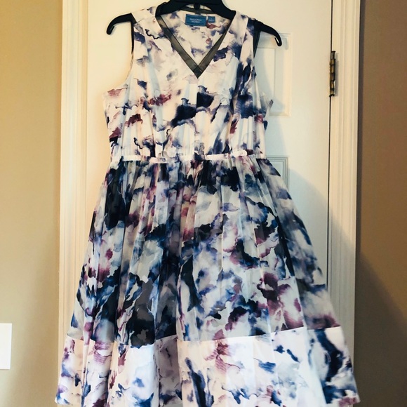 Simply Vera Dress Vera Wang Floral Like New Lovely Style So Feminine & Stunning - Picture 6 of 8